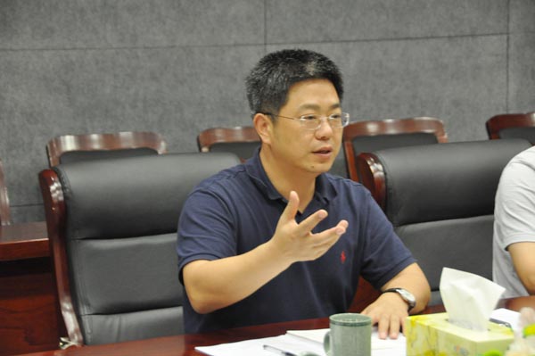5.盧倉報書記表示將支持華億做大做強，對華億的發展提出建議和希望.JPG